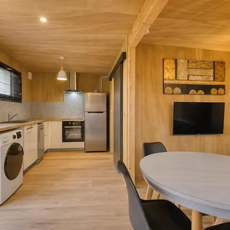 Bois Le Colibri à Chambley Hébergement de vacances *