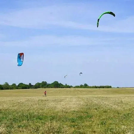 Bois Le Colibri A Chambley * Hageville