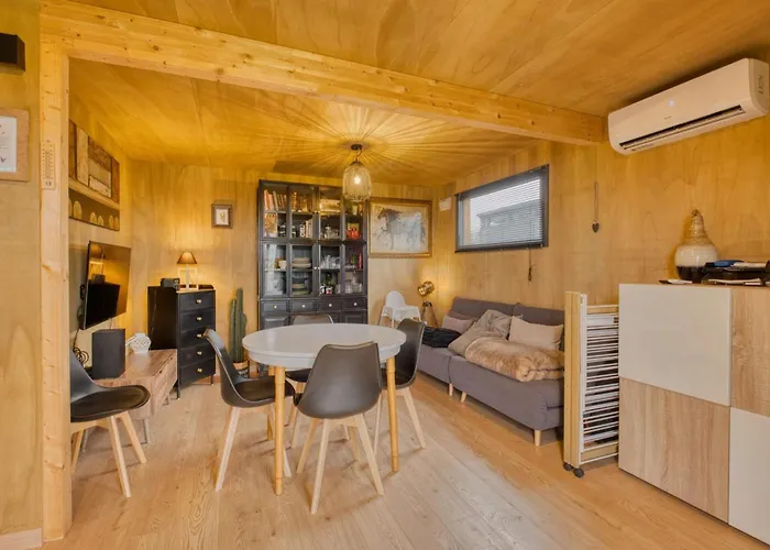 Bois Le Colibri A Chambley Holiday home *